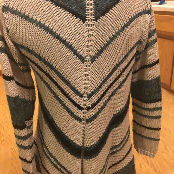 Knitted over cover! - Picture 3 of 4